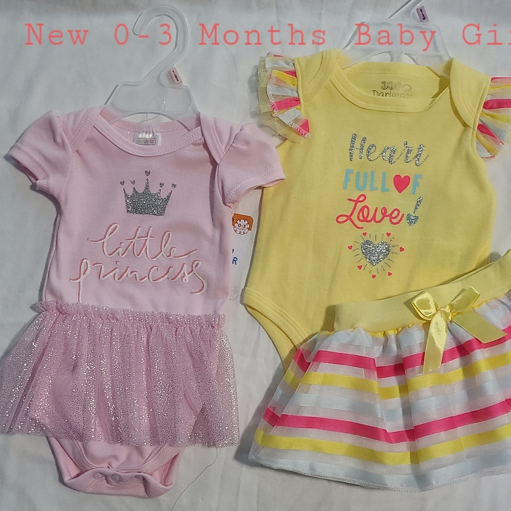 New 2 Outfit Girl's 0-3 Month Bundle